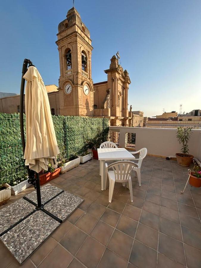 La Casa In Piazza 호텔 테라시니 외부 사진