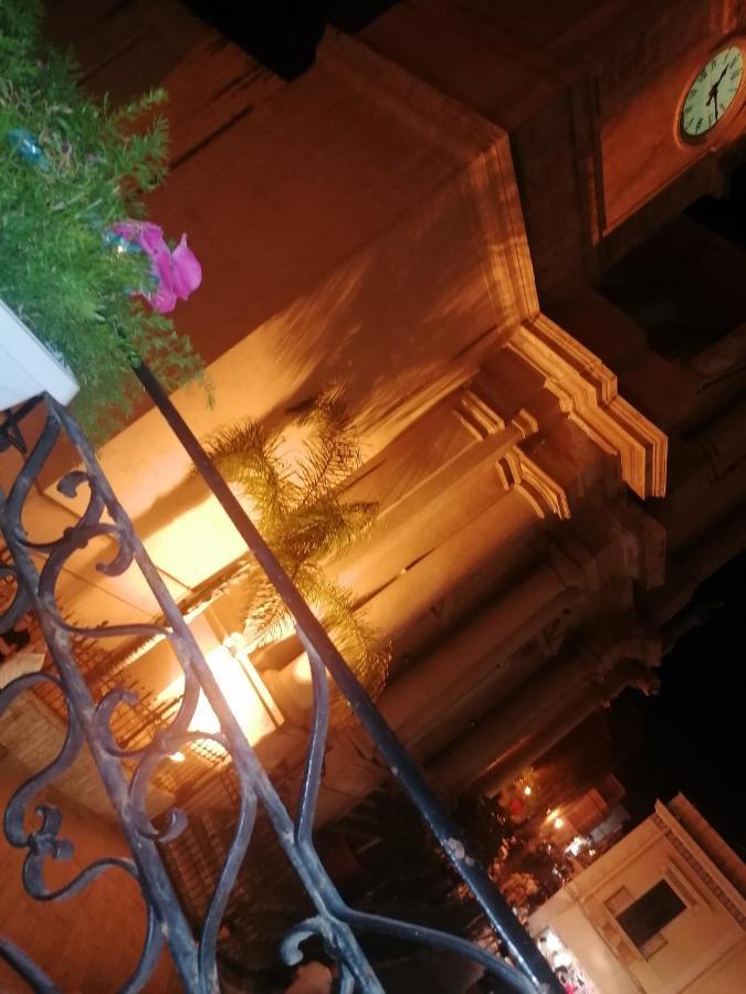 La Casa In Piazza 호텔 테라시니 외부 사진